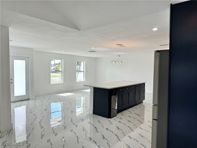 Foto del edificio - 335 SW 48th Terrace
