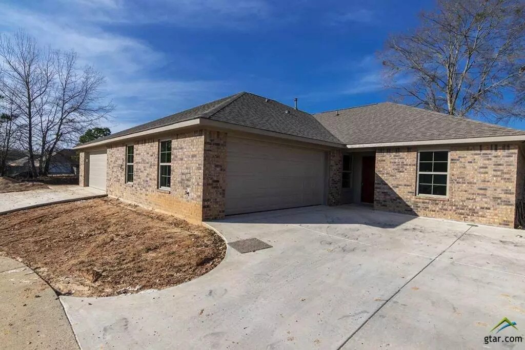 Primary Photo - 1616 Timber View Dr