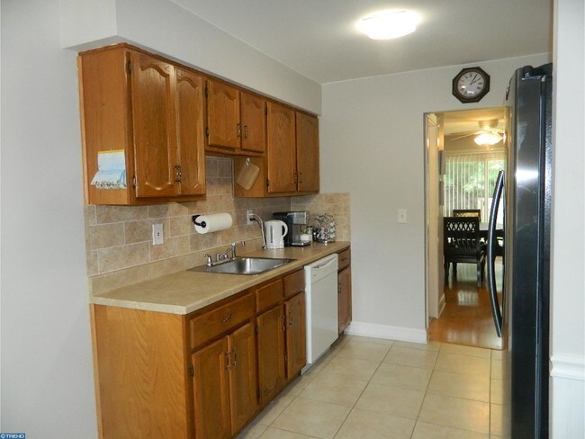 Foto del edificio - 13 Covington Ct
