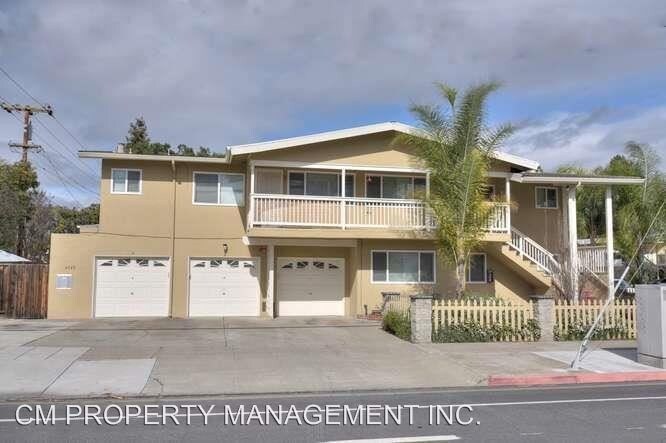 Primary Photo - 4545 Moorpark Ave