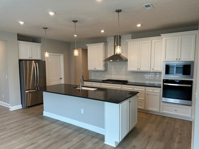 Building Photo - 1254 Fairstone Dr