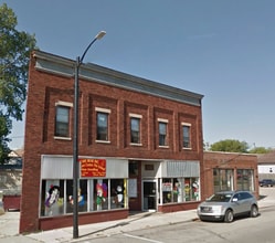 Building Photo - 1300 Douglas Ave