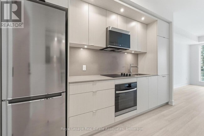 Building Photo - 25 Cordova Ave