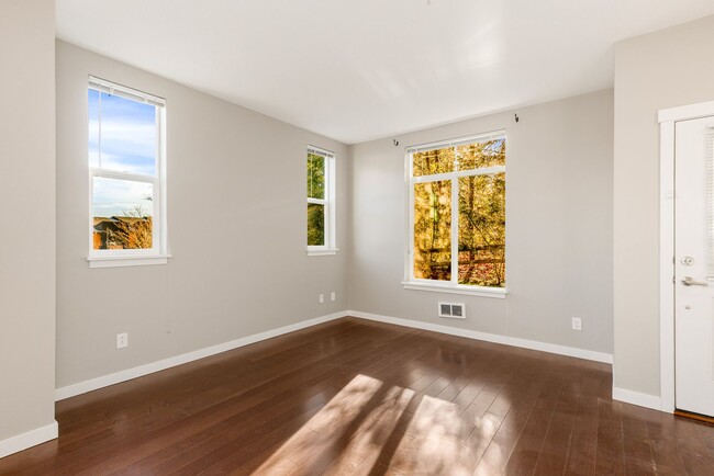 Foto del edificio - Issaquah/Talus Spacious Townhome 2 Bedroom...