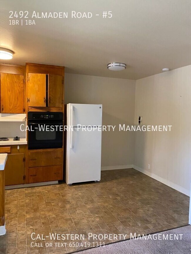 Foto del edificio - Nice 1 bed apartment on 2nd flr available now