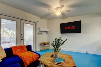 Building Photo - 311 16th Ave