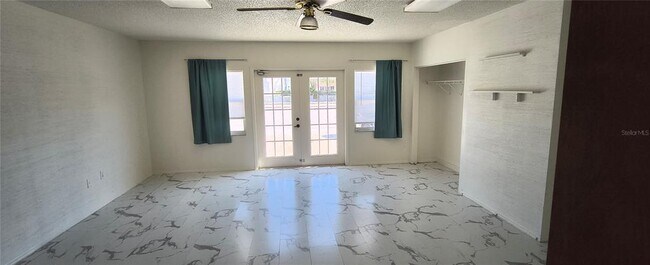 Foto del edificio - 4416 Englewood Rd