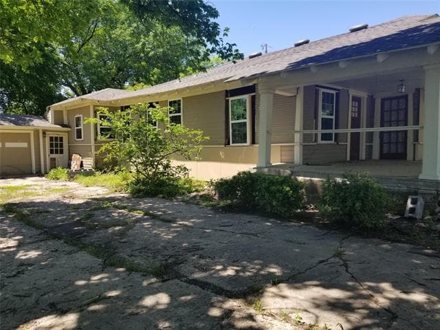 Building Photo - 3600 Elm Grove Rd