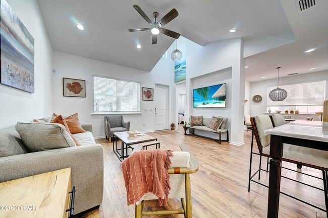 Foto del edificio - 8980 Coral Reef Wy
