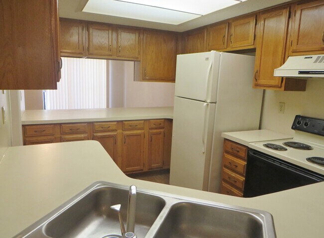 Foto del edificio - 2 Bedroom 1.5 Bathroom Georgetown Duplex