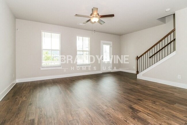 Building Photo - 727 Valtek Ct