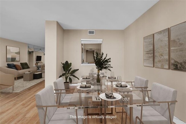 Foto del edificio - 1000 Parkview Dr