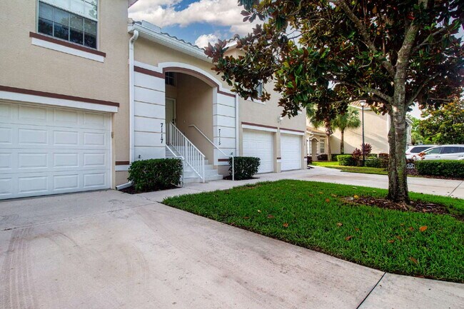 Foto del edificio - 7117 Strand Cir