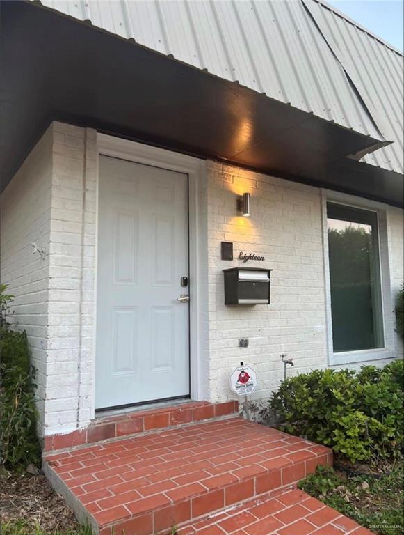 Building Photo - 16 S 5th St