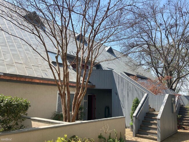 Foto del edificio - 2 br, 2 bath House - 303 (B) 2nd St. NW