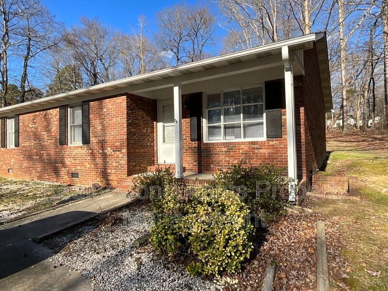 231 Pinecrest Dr Unit A, Lexington, NC 27295 Condo for Rent in