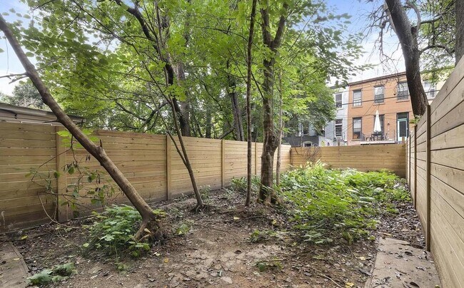 Building Photo - 703 Greene Ave