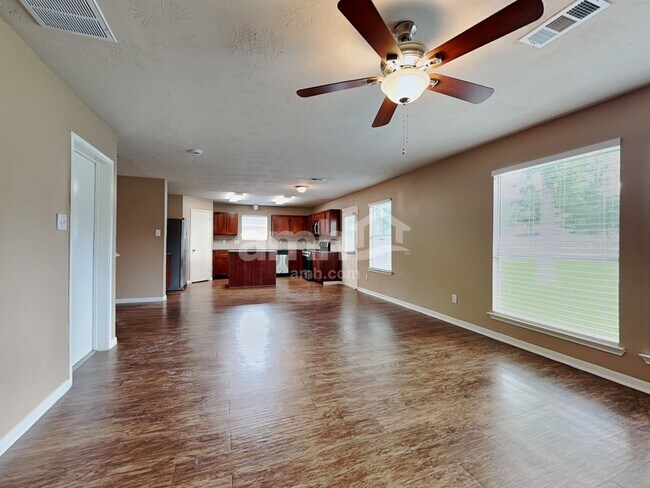 Building Photo - 6611 Dillon Dr