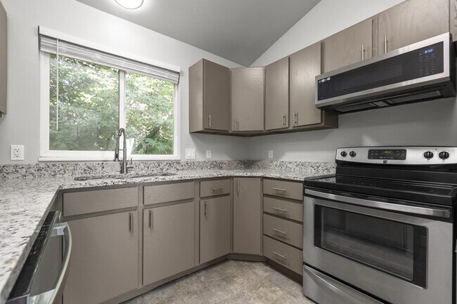 Building Photo - 788 N 1060 W