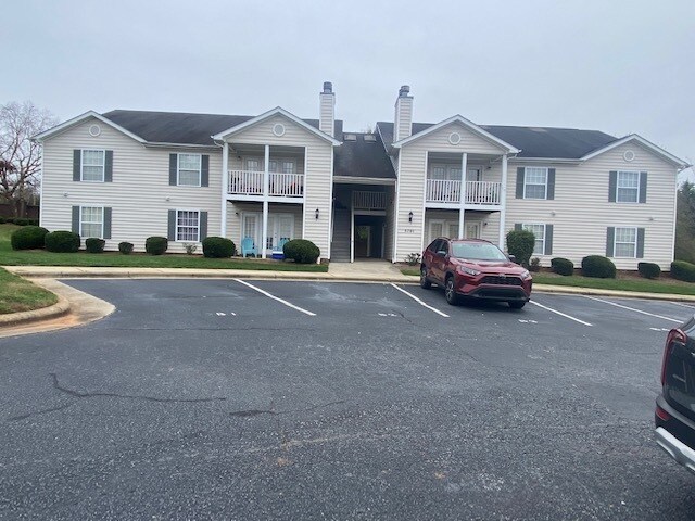 Primary Photo - 5701 Battery Ct