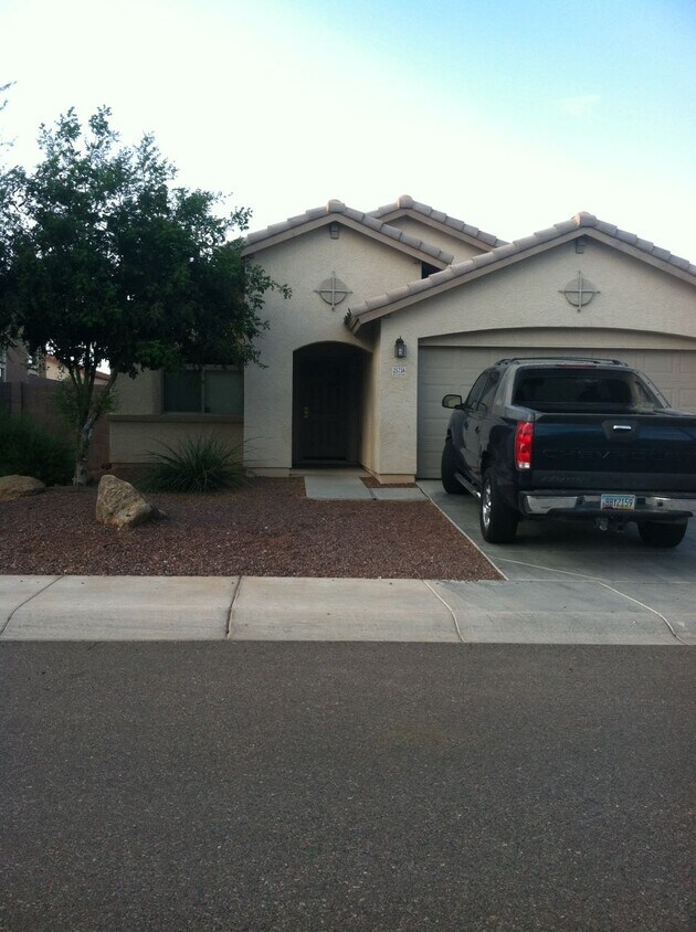 25736 W St Kateri Dr, Buckeye, AZ 85326 House for Rent in Buckeye, AZ