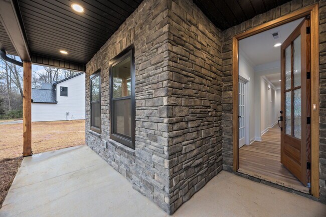 Foto del edificio - 1030 Gibson Rd