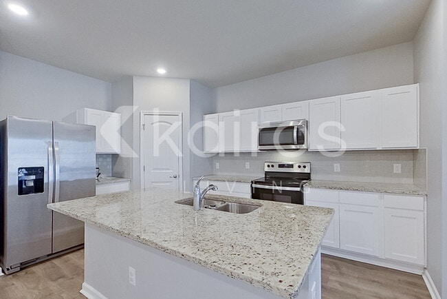 Foto del edificio - 130 Yardley Ct