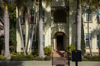 Building Photo - 224 South Melville