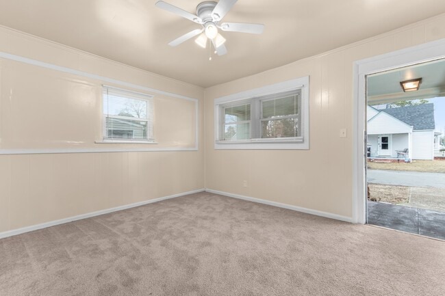 Building Photo - 3317 Clark Cir