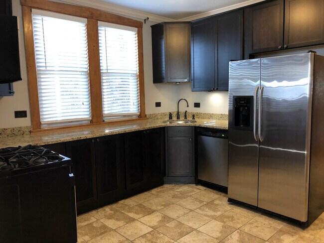 Foto del edificio - 4019 W Barry Ave