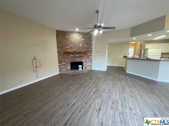 Foto del edificio - 12 Oak Villa Rd