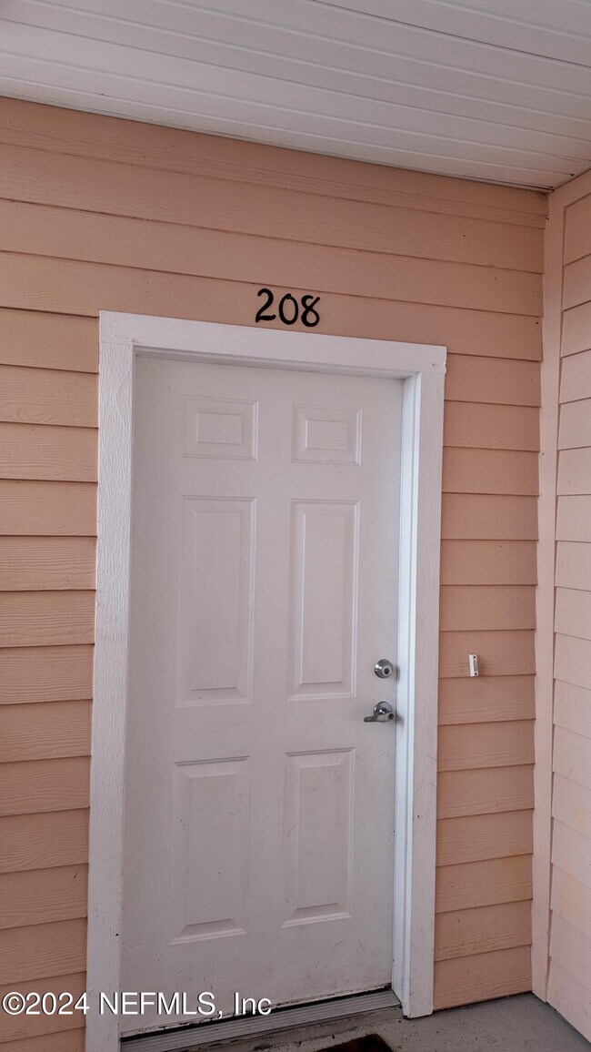 Foto del edificio - 4911 Key Lime Dr