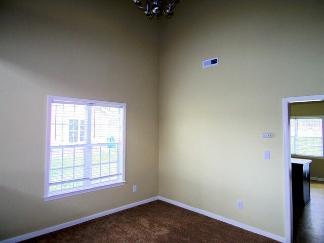 Building Photo - 412 E Joneshaven Drive