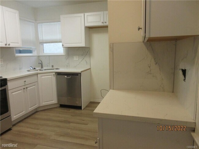 Foto del edificio - 3 br, 2 bath House - 6446 McLennan Ave