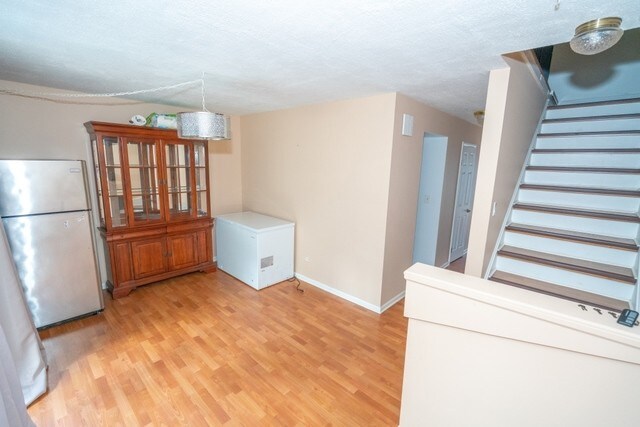 Building Photo - 569 Ziegler Dr