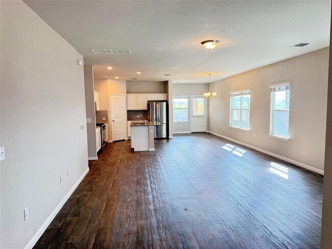 Foto del edificio - 3409 Brywood Dr