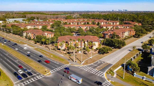 Foto del edificio - 5560 Metrowest Blvd