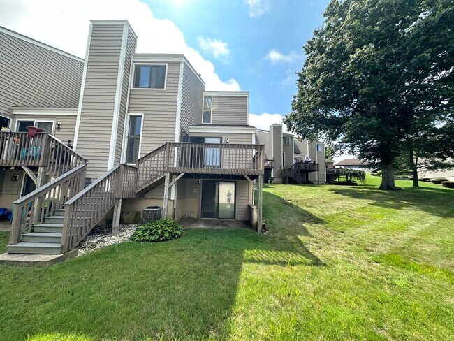 Building Photo - 81 Monticello Dr