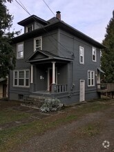 Building Photo - 4919 SE Kelly St