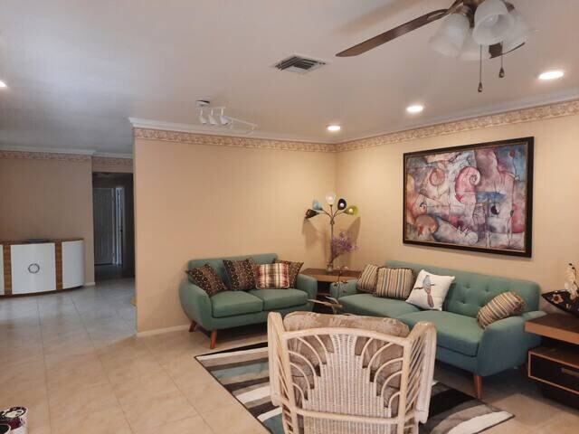 Primary Photo - 1825 Casa Vista Dr