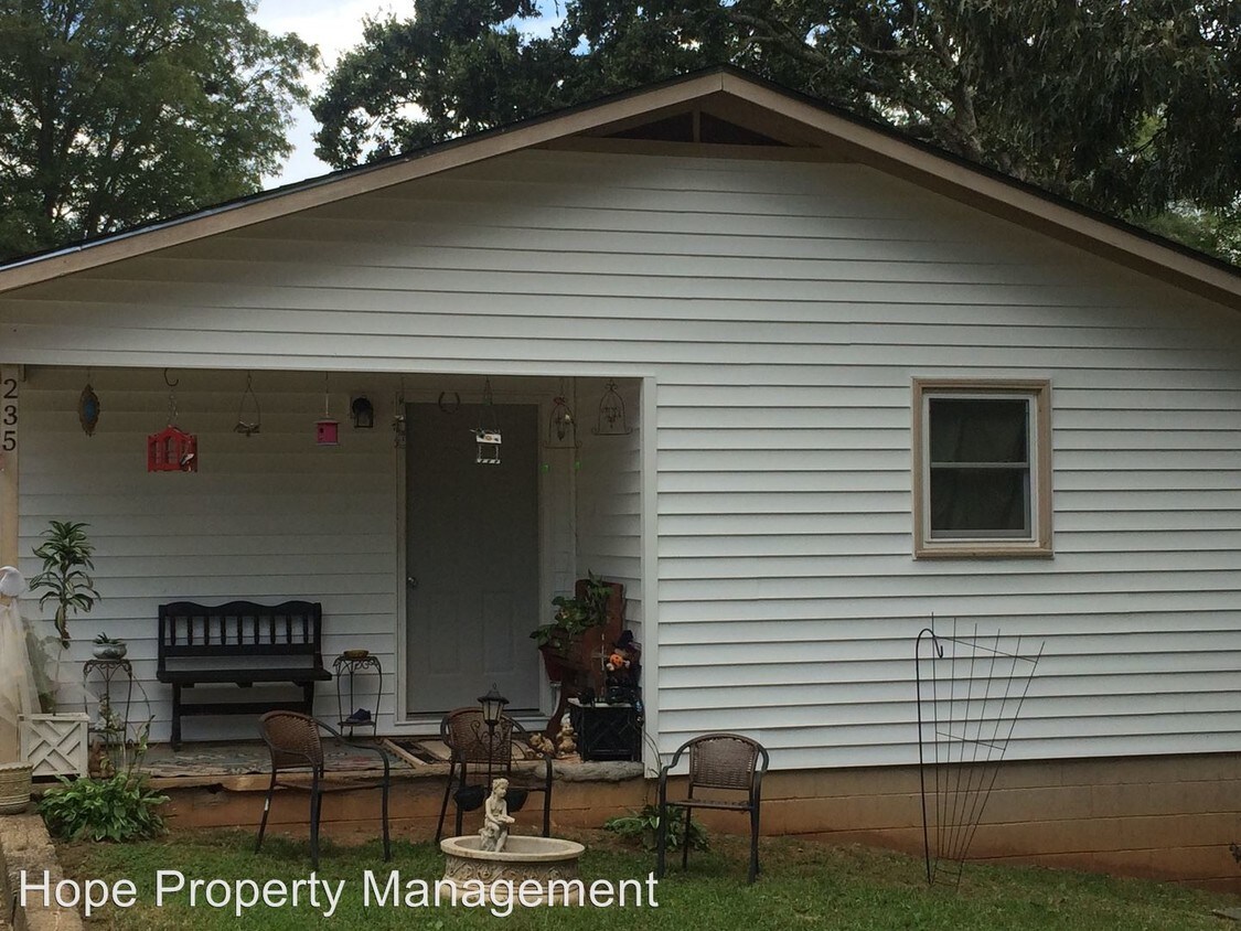 Primary Photo - 239 Bryan Dr