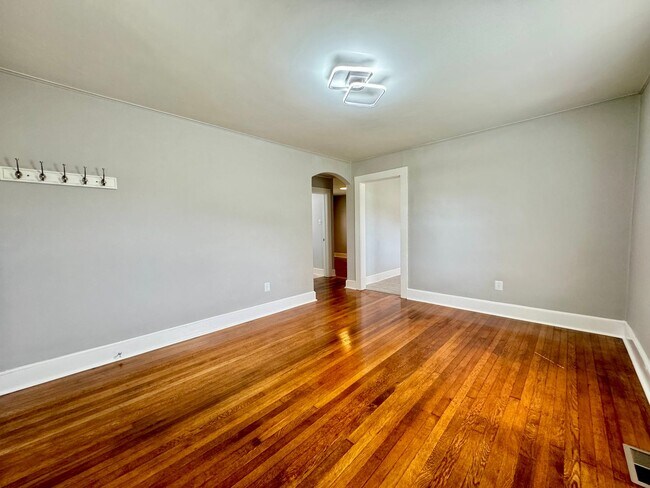 Foto del edificio - Location, Community, and Quality Living, S...