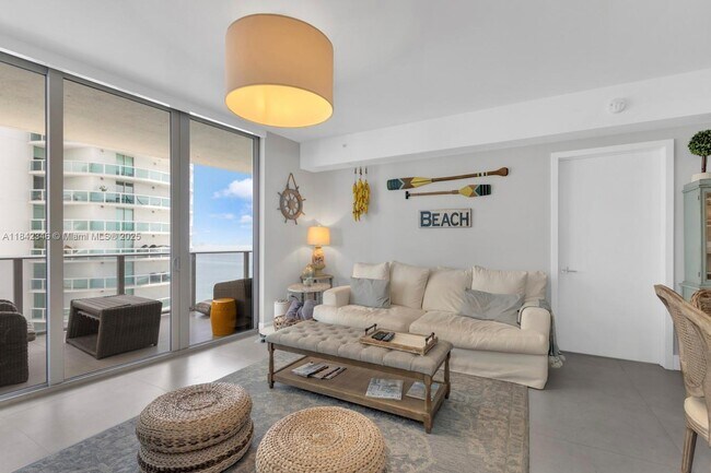 Foto del edificio - 488 NE 18th St
