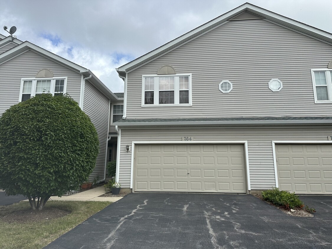 Primary Photo - 764 Panorama Ct