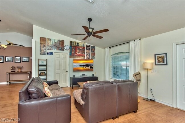Building Photo - 256 Johnnycake Dr