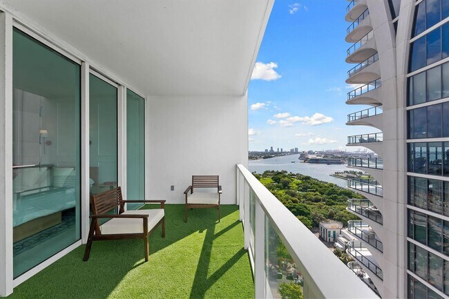 Foto del edificio - 1040 Biscayne Blvd