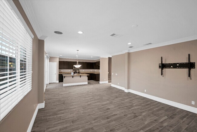 Building Photo - 4367 Amanecer Dr