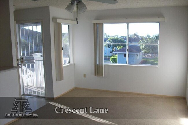 Foto del edificio - 2 bed/2 bath/2 park top floor townhouse in...