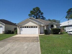 Building Photo - 2437 Gulf Breeze Ave