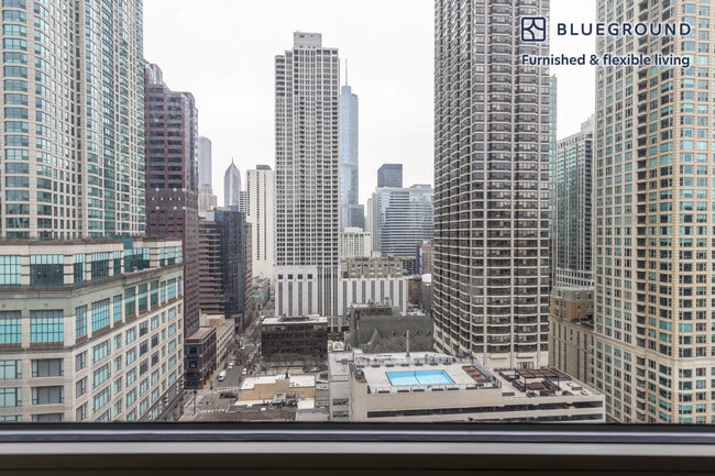 Building Photo - 750 N Rush St